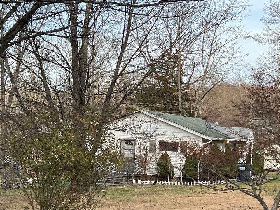 2nd image of 9 Upper Hillman Rd