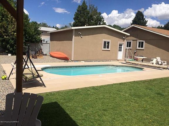 5th image of 707 W Boyd Dr
