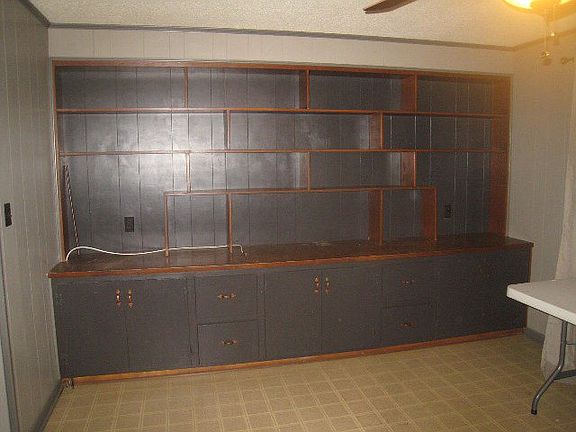 3rd image of 228 Merrymont Dr