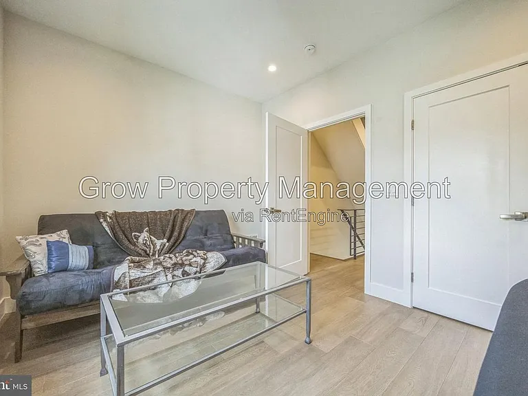 1752 N Bailey St — Photo 14