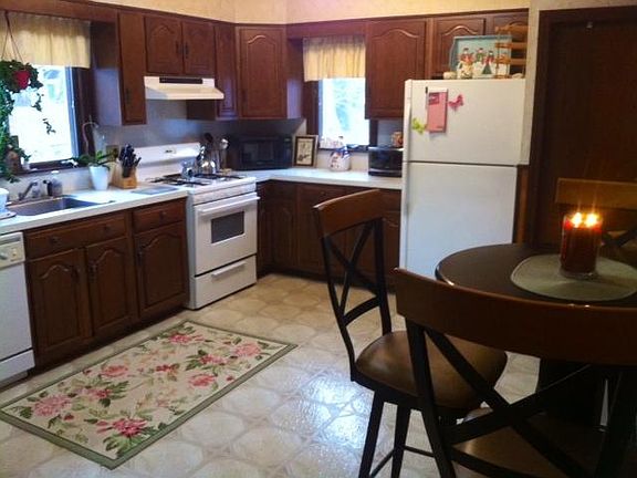 Eat in Kitchen