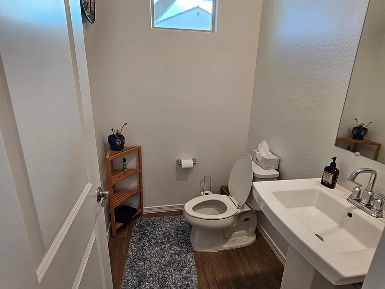 Half bath, downstairs