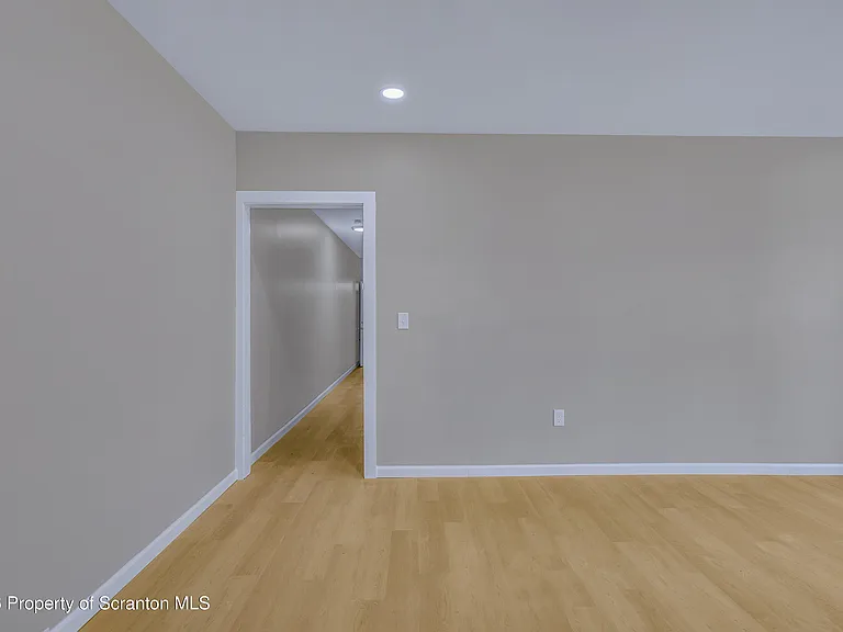 380 Scott St #1 — Photo 8
