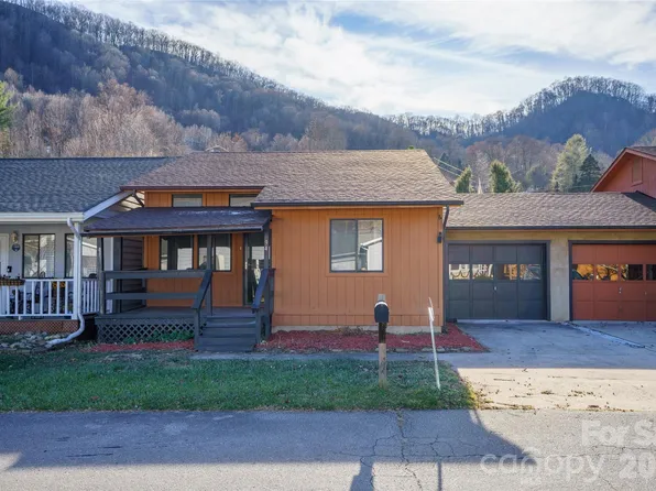 94 Market St, Maggie Valley, NC 28751