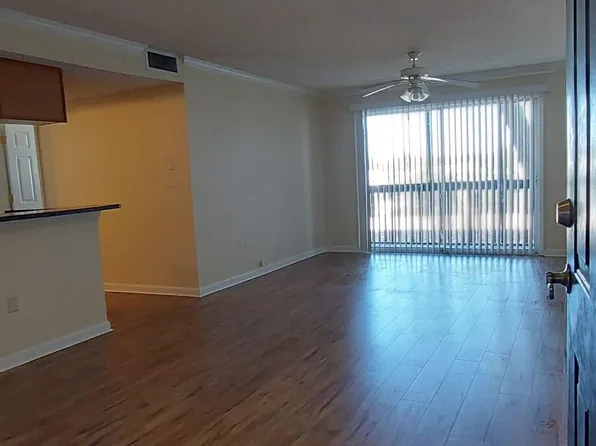 2500 Winding Creek Blvd, Clearwater, FL