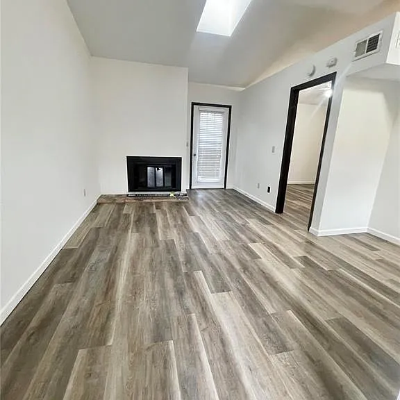 128 Ashley Dr — Photo 2