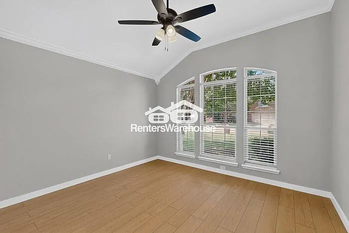 4412 Fox Meadows Ln — Photo 8