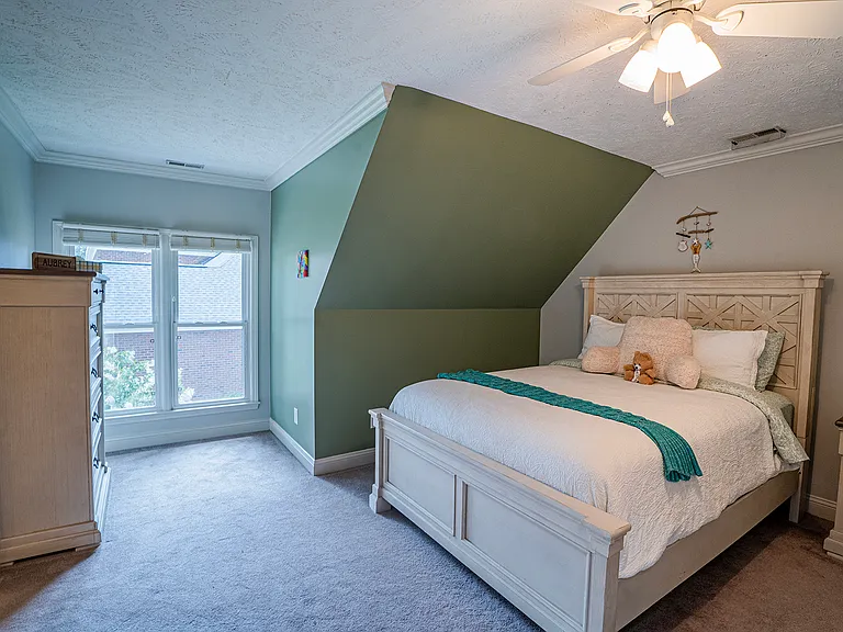 6028 Iverleigh Cir — Photo 30