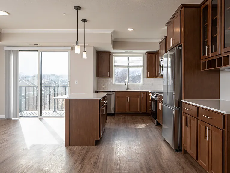Jeffers Waterfront Apartments — Photo 28