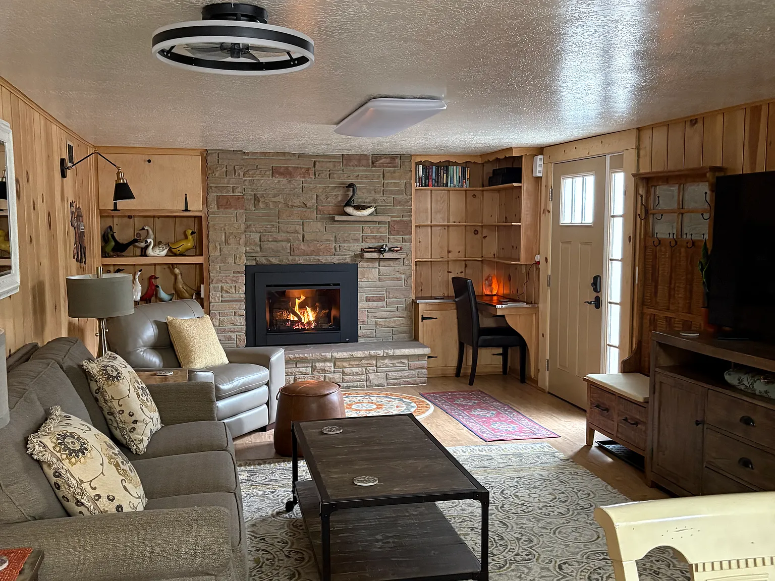 1 bed, 800 sqft, $1,385 — Photo 1