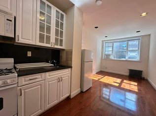 106 Charles St #1G, New York, NY 10014