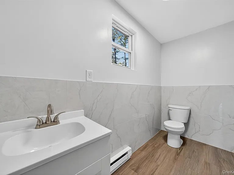 12 N Church St #202 — Photo 5