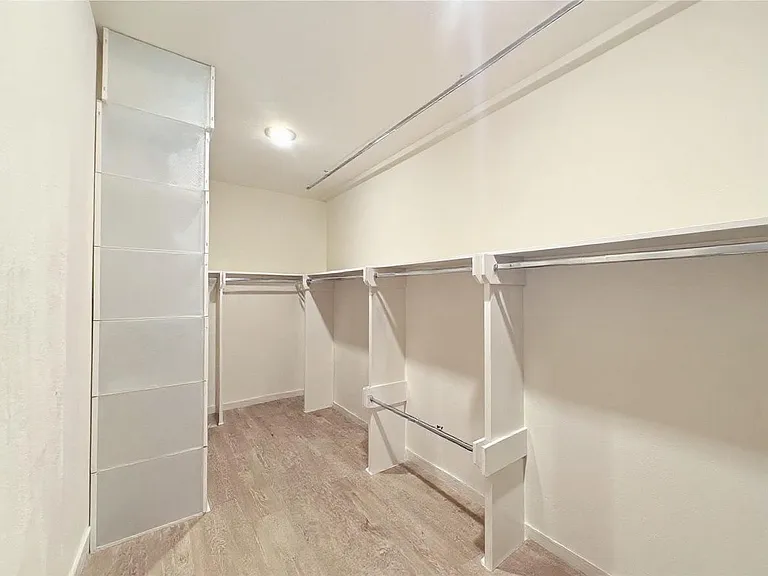 5632 Bertellis Ln — Photo 11