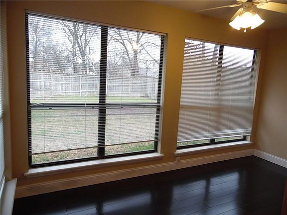 5th image of 1103 W Pecan St