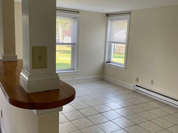 4th image of 505 Hawke St