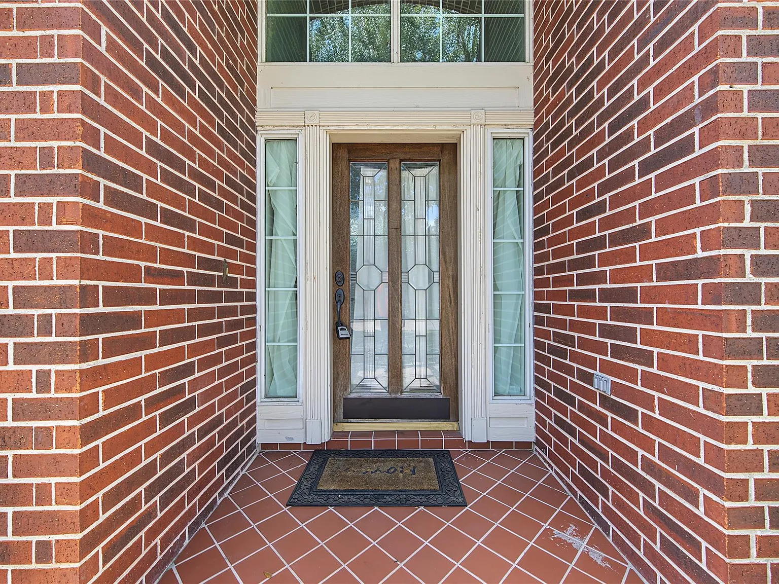 4 bed, 3.5 bath, 3211 sqft, $3,050 — Photo 3