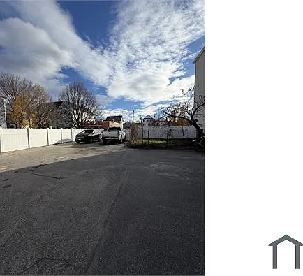 110 Spruce St #3 — Photo 22