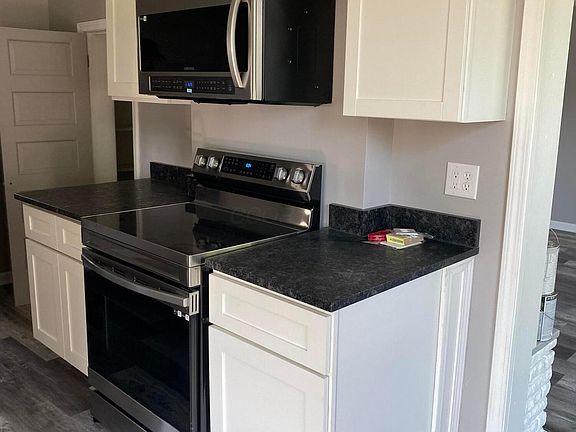 2nd image of 501 N Main St