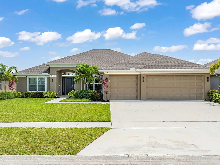 8517 Waterstone Blvd — Photo 1