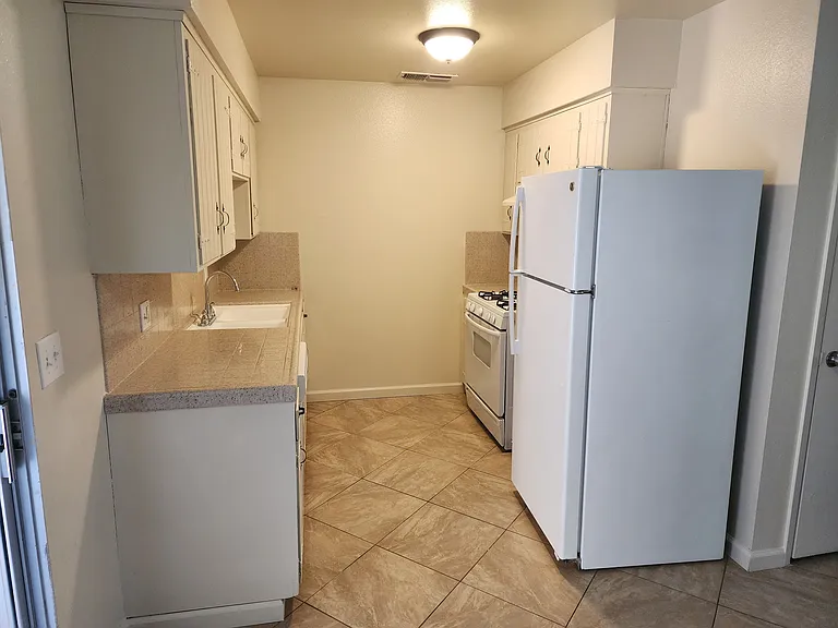 3080 Peach Ave — Photo 18