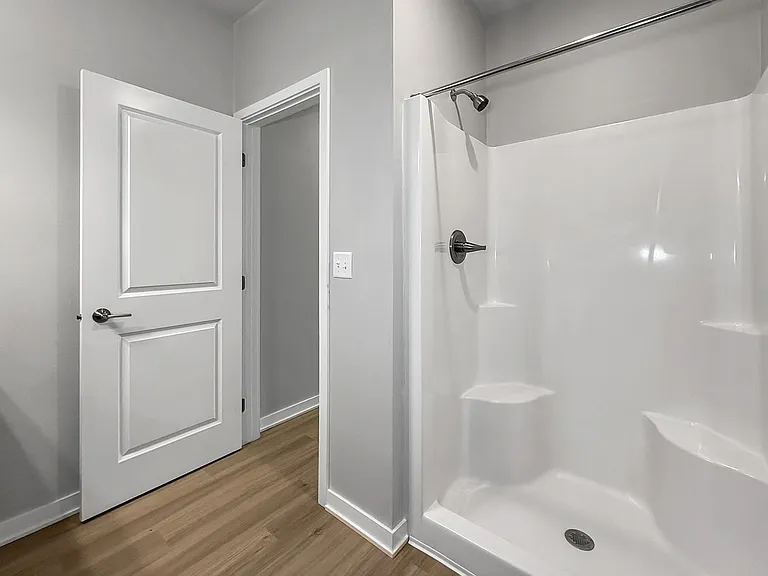 Parkside Luxury Apartments — Photo 22