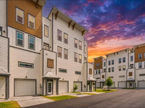 1150 Valdosta St #703, North Charleston, SC 29405