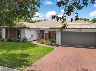 1330 NW 94th Ter, Plantation, FL 33322