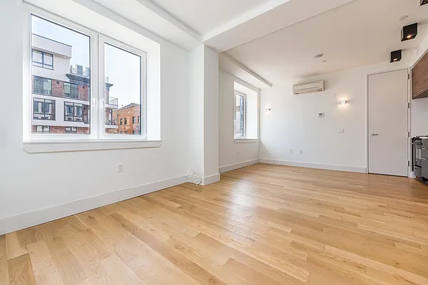 Rented by Nooklyn NYC LLC | media 28