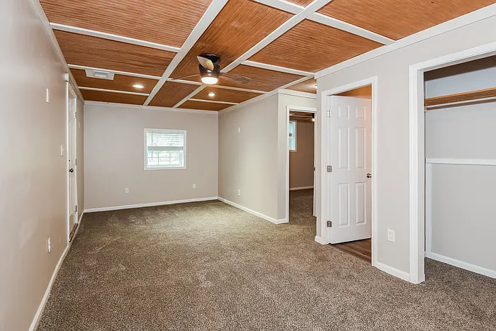 513 Hemlock Dr — Photo 14