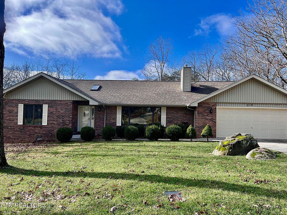 1st image of 214 Snead Dr