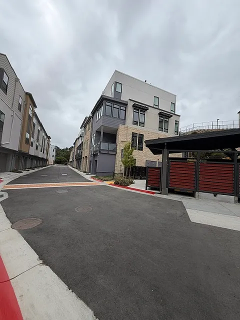 3 bed, 1743 sqft, $7,495 — Photo 4