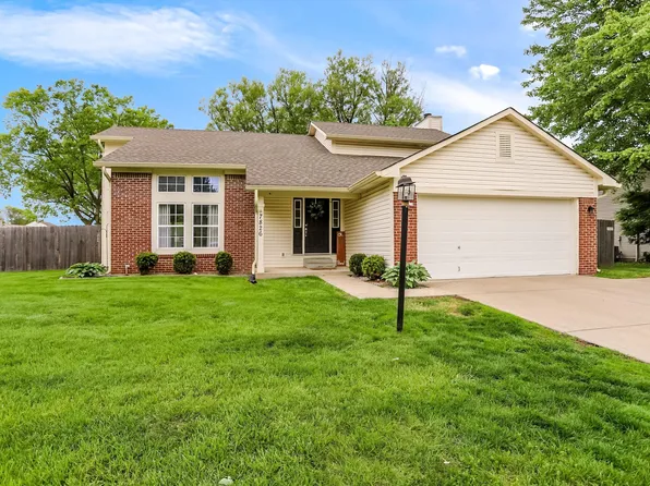 7826 Winding Creek Dr, Indianapolis, IN 46236