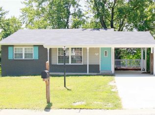 2751 Rosewood Dr, Arnold, MO 63010