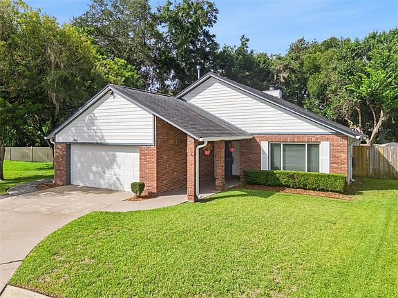 3rd image of 1456 E BROOKSHIRE COURT