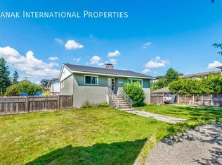 22213 122nd Ave UNIT A, Maple Ridge, BC V2X3X8