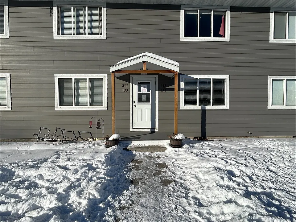 Building Photo 4