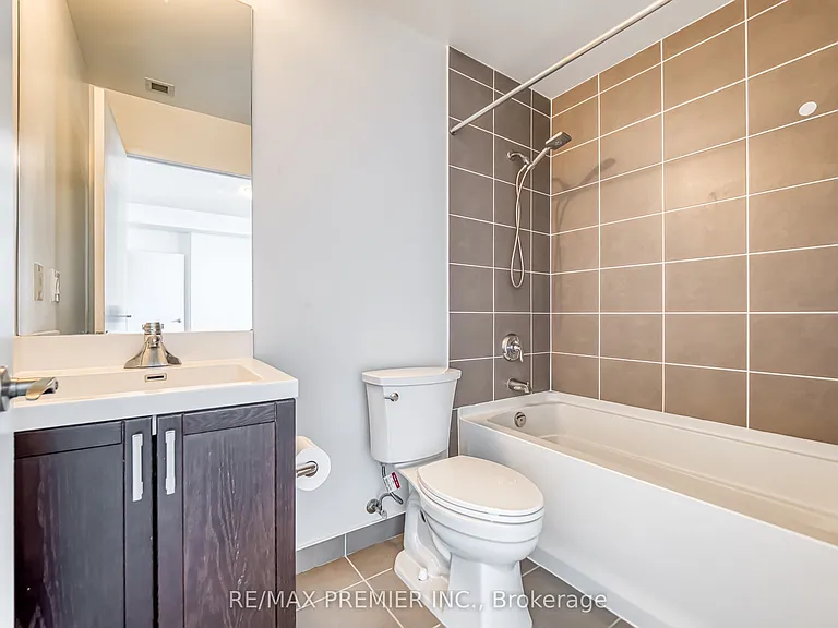 800 Lawrence Ave W #2013 — Photo 23