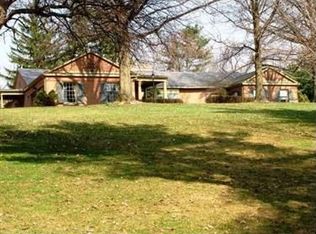 130 Millview Dr, Pittsburgh, PA