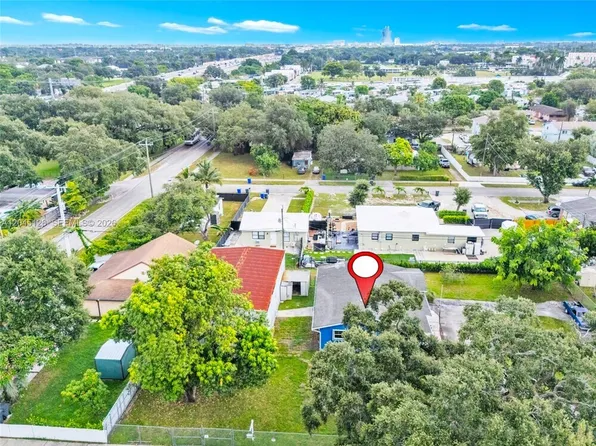 6145 Hayes St, Hollywood, FL 33024