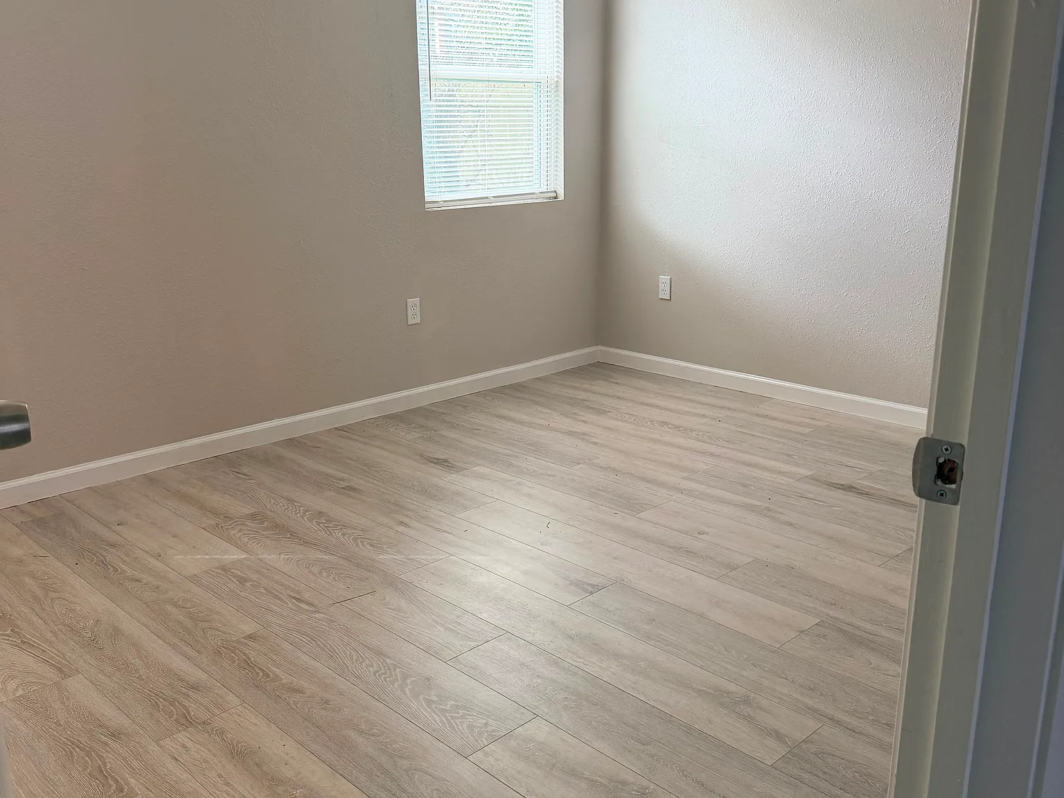 3603 Pheasant St — Photo 3