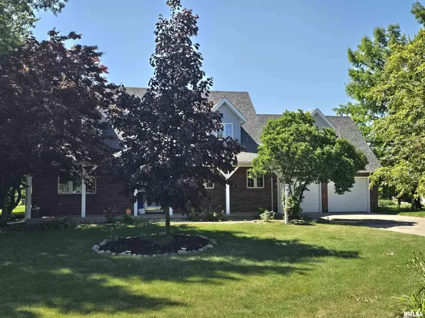 1339 N Countryside Ct, Metamora, IL 61548