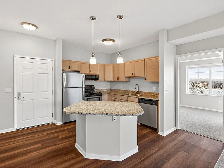 Lake Susan Apartments — Photo 23