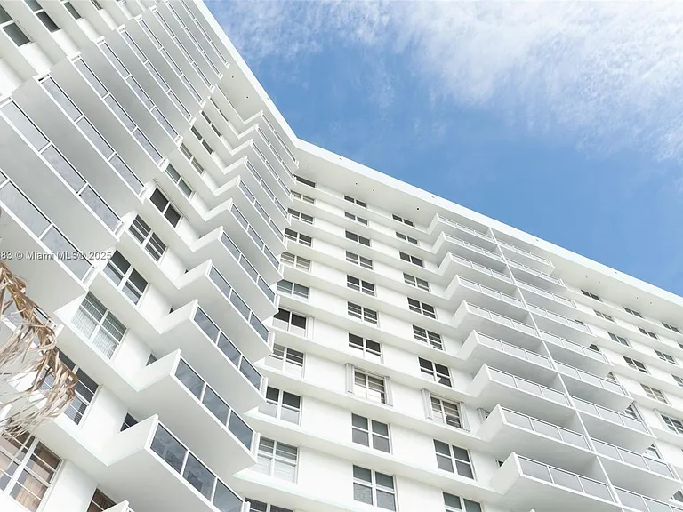3725 S Ocean Dr #1021 — Photo 10