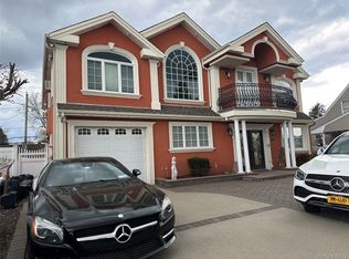 26 Grace Lane, Levittown, NY