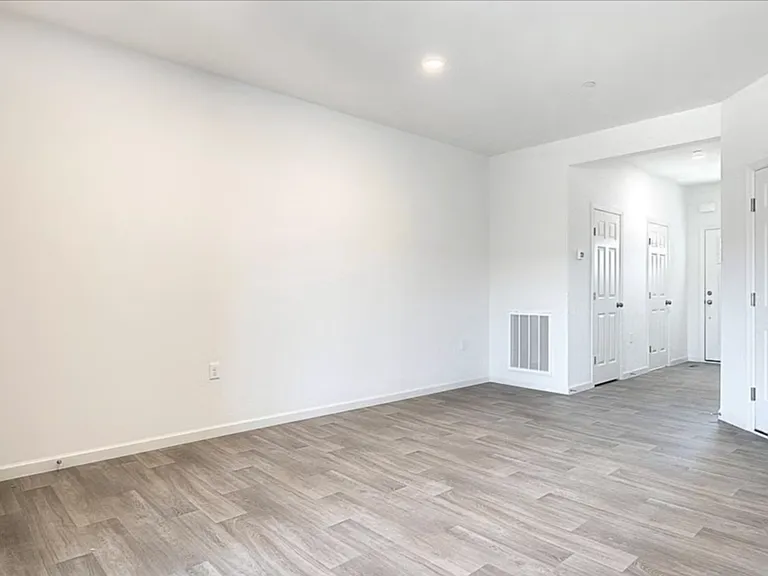 7882 Briarwood Dr — Photo 7