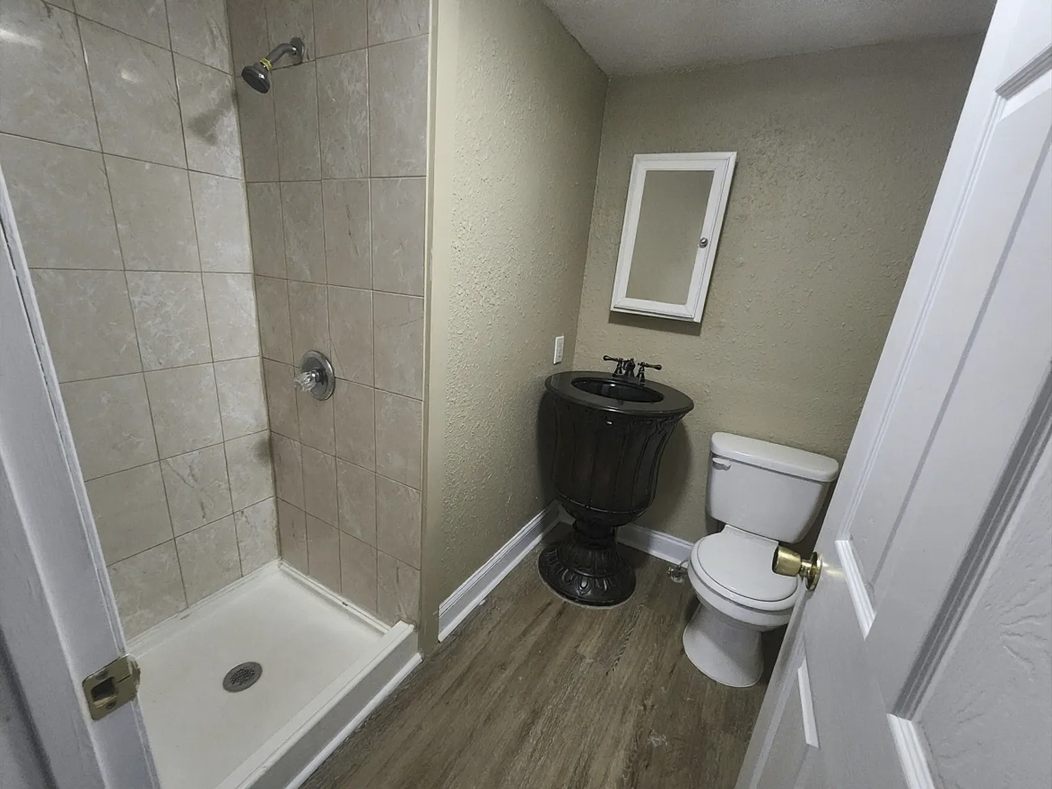 3042 Phyllis St - 1 — Photo 2