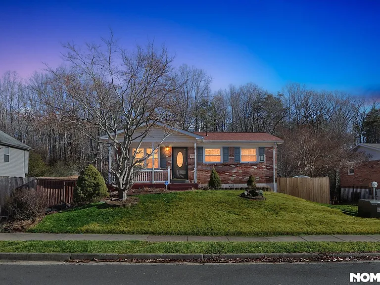 14714 Edgewater Dr — Photo 1