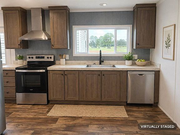 3rd image of 1300 Hand Ave #26F