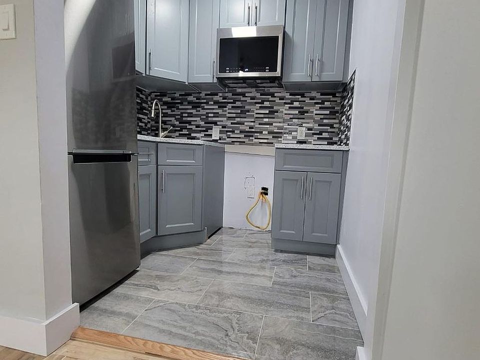 1st image of 238 Madison St #3