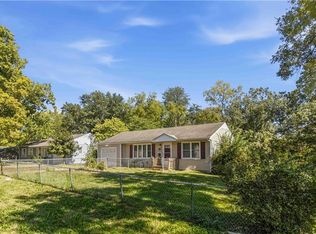 9643 McGee St, Kansas City, MO 64131